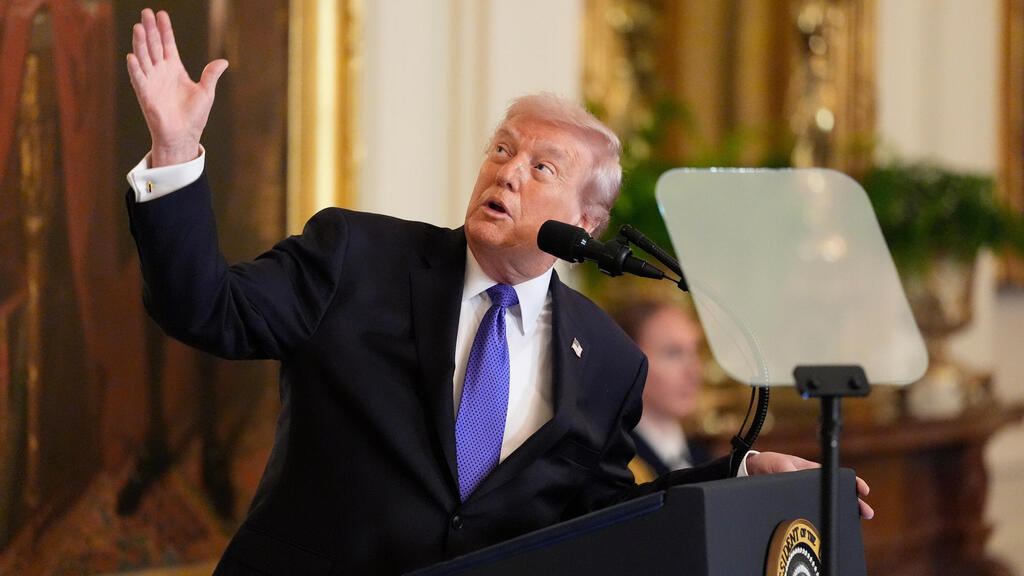 נשיא ארה"ב דונלד טראמפ הבית הלבן טקס ל וטרנים ידבר על איראן