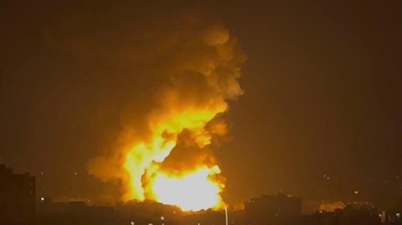 אש הלילה בטהרן