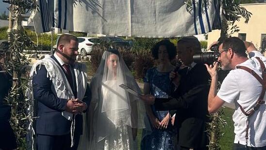 החופה בקיבוץ שלוחות