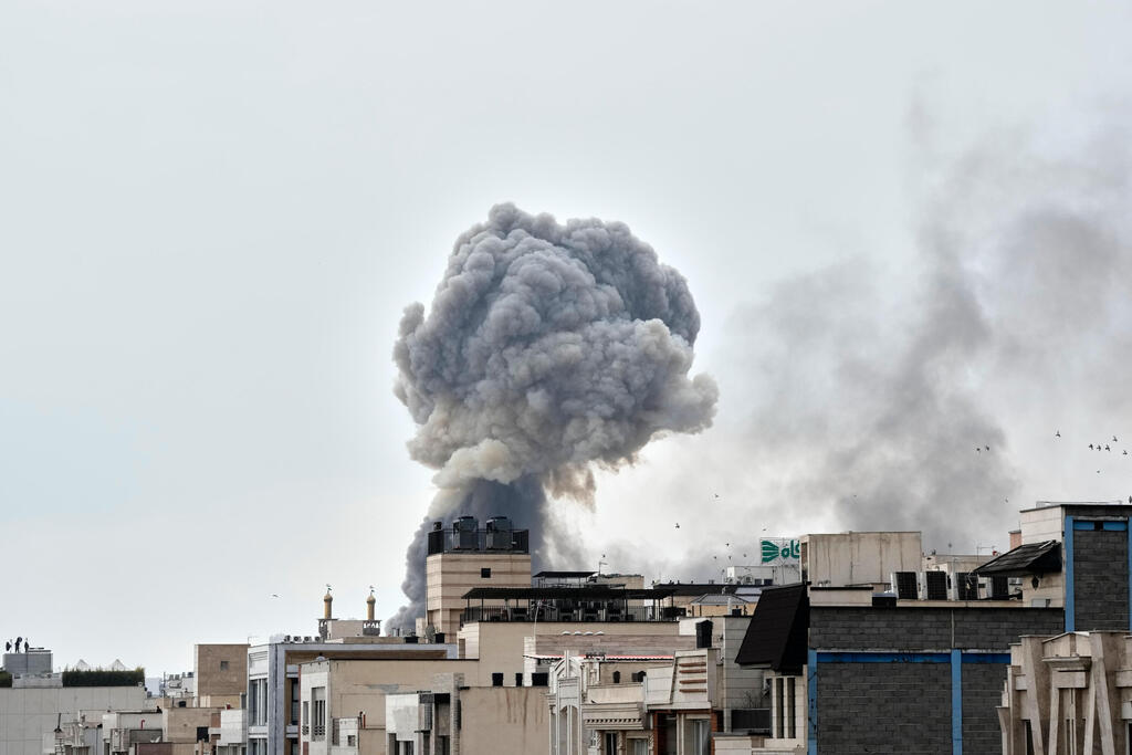 Strike in Tehran (Photo: AP Photo/Vahid Salemi) תקיפה בטהרן