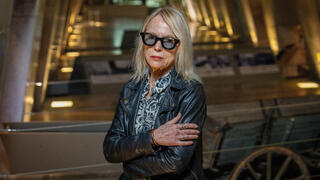 לור אדלר במוזיאון יד ושם 