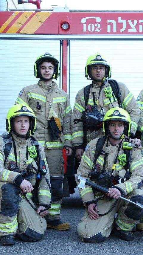 צוות כיבוי והצלה - תחנת רמת גן