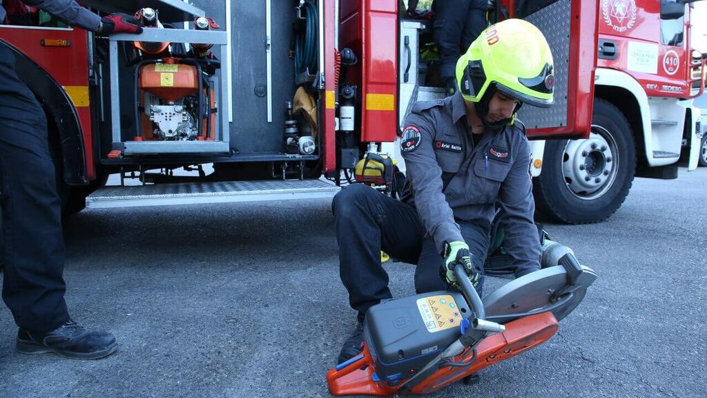 צוות כיבוי והצלה - תחנת רמת גן