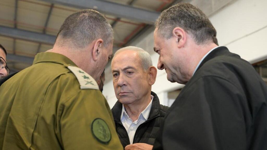 נתניהו, כ"ץ וזמיר בבסיס פלמחים