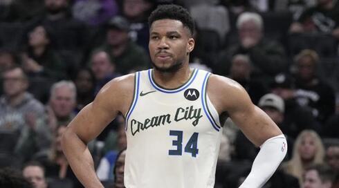 יאניס אנטטוקומפו