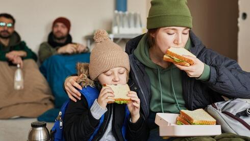 אכילה רגשית בשעת מלחמה