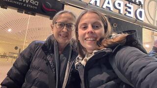 ד"ר ילנה קישינבסקי, מנהלת טיפול נמרץ כללי במרכז הרפואי קפלן, ובתה חזרו לארץ באוניית צים במהלך מבצע שאגת הארי