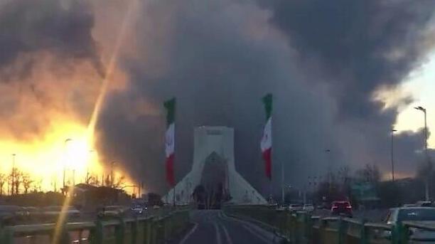 Взрыв на площади Азади в Тегеране כיכר אזאדי בטהרן