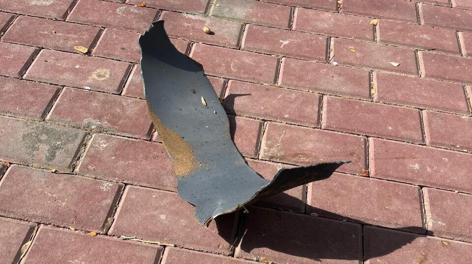 שבר יירוט שנפל בפתח תקווה