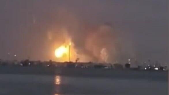 פגיעה בבתי זיקוק בבחריין