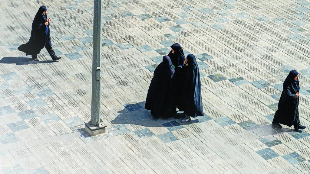 "בניגוד למה שחושבים, הנשים האיראניות לא היו מנותקות מהעולם"
