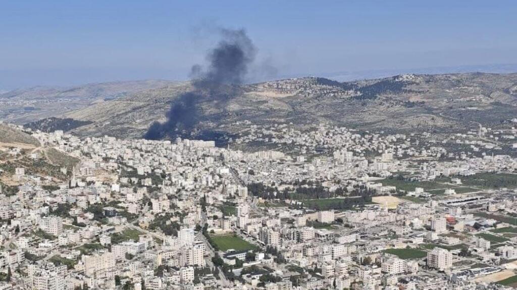 נפילת שברים בשכם