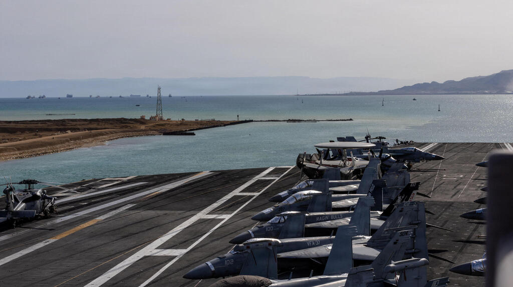 נושאת המטוסים ג'רלד פורד עזבה את הים התיכון, ועברה דרך תעלת סואץ