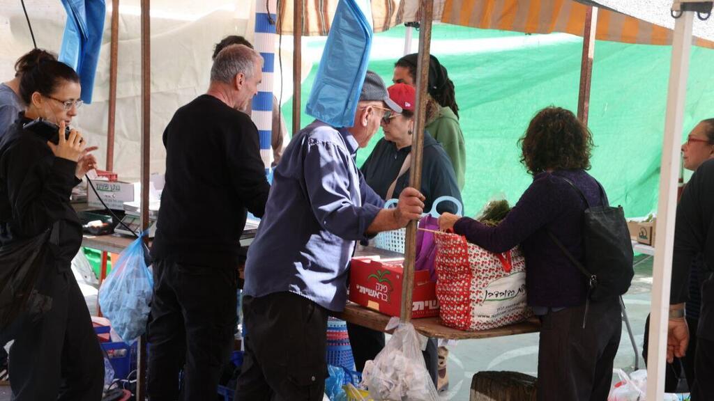 צבע מתל אביב: קולות תושבים על מצב ואיך מנהלים שגרה בזמן מלחמה - נמל ת"א