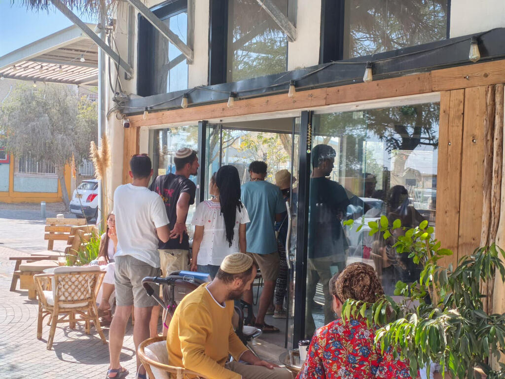 מסעדה פתוחה במצפה רמון בזמן המלחמה עם איראן