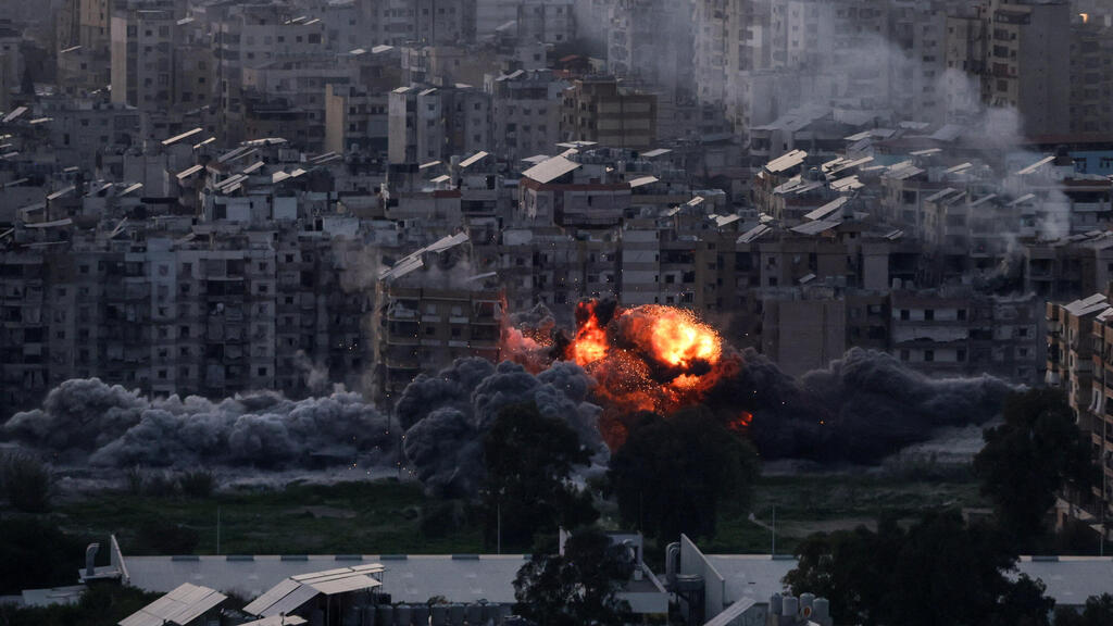 תקיפות בדאחייה ביירות