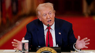 דונלד טראמפ הלילה