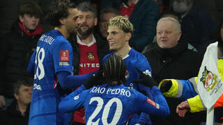 שחקני צ'לסי חוגגים