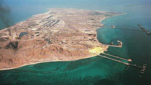 האי אי חארג' איראן מסוף נפט מרכזי צילום 1973