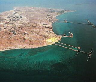 האי אי חארג' איראן מסוף נפט מרכזי צילום 1973