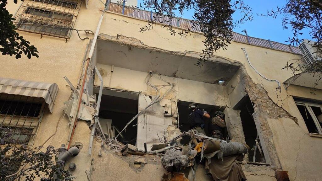 הזירה במחוז דן