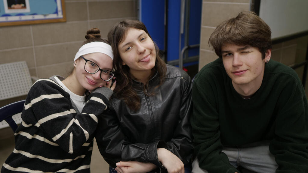 עולים צעירים במרכז הקליטה בכרמיאל