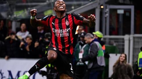 פרביס אסטופיניאן באקסטזה