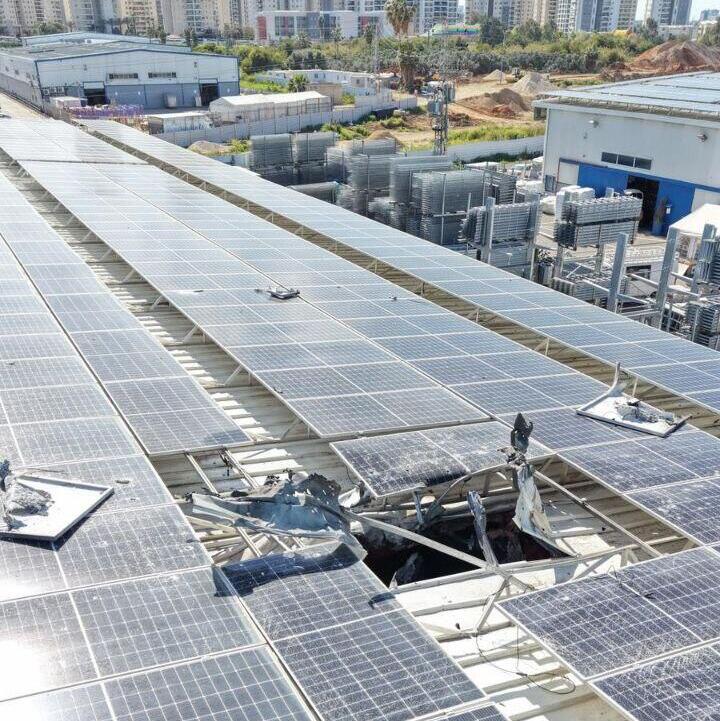 שבר בגג בפתח תקווה