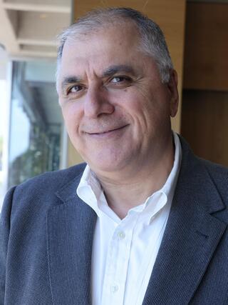 פרופ' זאזא יעקובישוילי