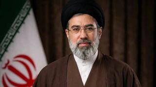 מוג'תבא ועלי חמינאי