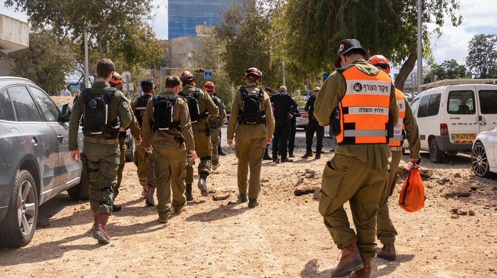 כוחות פיקוד העורף בזירת נפילה