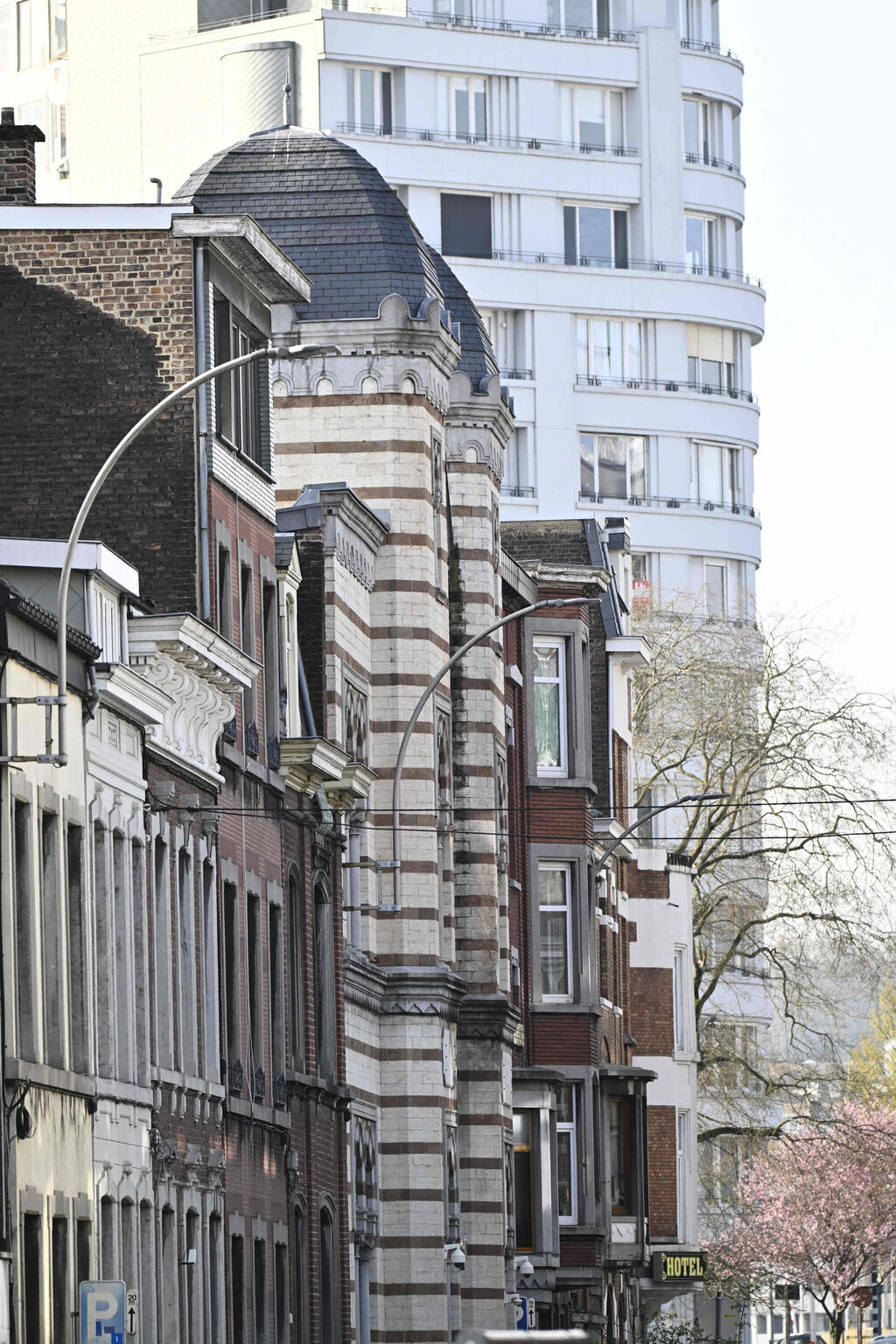 בית הכנסת בליאז' שנפגע מהפיצוץ