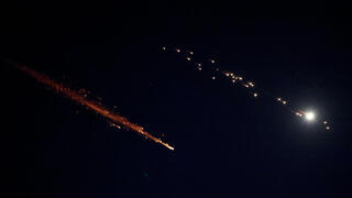 ירי במקביל מאיראן ולבנון לצפון, צה"ל הפציץ בטהרן