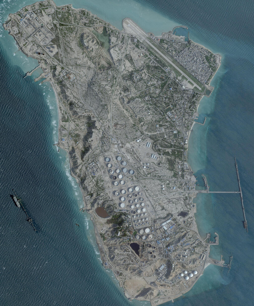 מסוף הנפט באי ח'ארג 