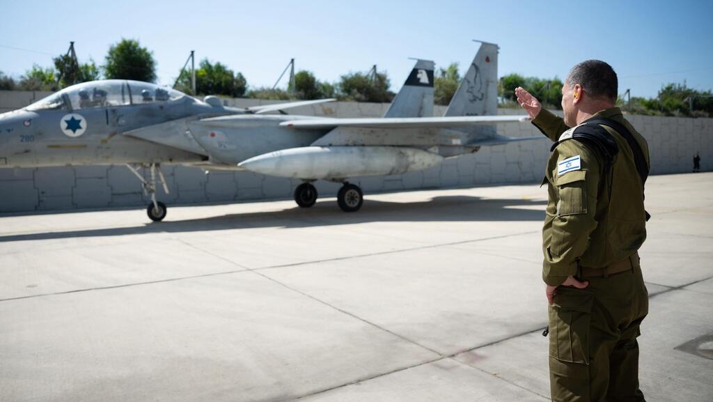 הרמטכ״ל לטכנאים בבסיס תל נוף: ״המכונה האופרטיבית הזאת של חיל האוויר לא יכולה לעצור, היא צריכה לעבוד כל הזמן - אני בטוח בחיל האוויר, אני בטוח בצה״ל, שידע לנוע קדימה בעוצמה גדולה״