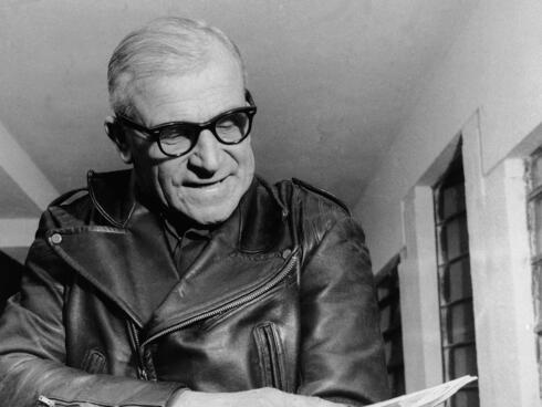 הפושע הנאצי הרברטס צוקורס בתמונה שצולמה בברזיל