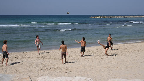 תל אביב חוף ים