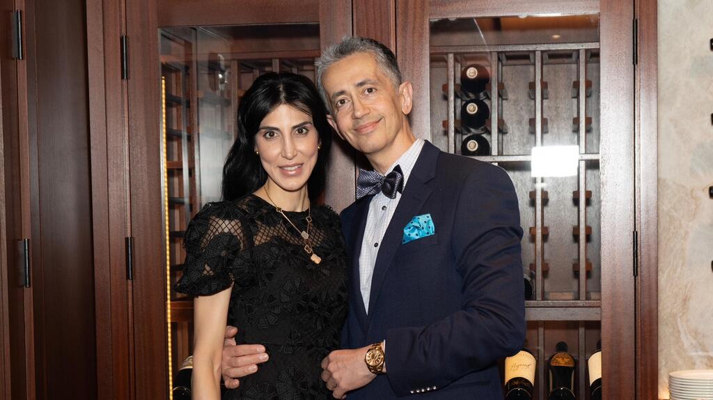 ד"ר שרווין נדרי, פלסטיקאי, ארצות הברית, איראן