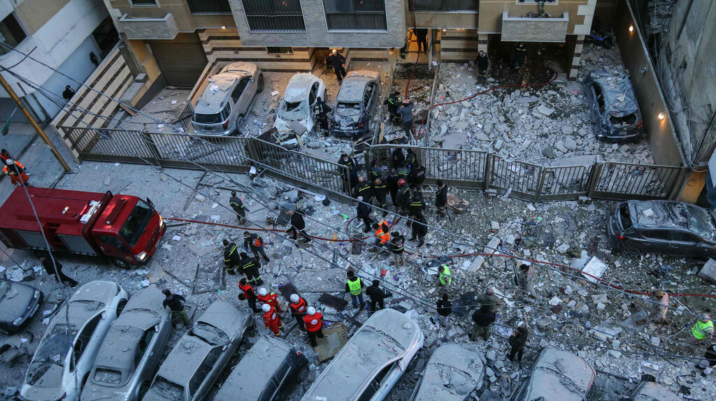 הריסות בניין בתקיפות בביירות