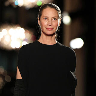 כריסטי טרלינגטון בתצוגה של מייקל קורס