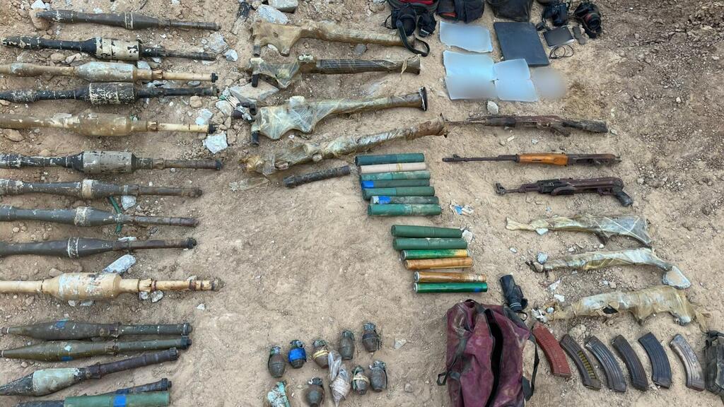Оружие, обнаруженное в Рафиахе (Фото: пресс-служба ЦАХАЛа) אמצעי הלחימה שאותר ברפיח