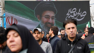 סימני ההיחלשות של איראן - וההבדל מ"עם כלביא"