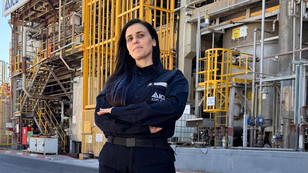 'For us, the plant is home' Shira Saal (Photo: ICL) שירה סאל, מנהלת מפעל חיוני בדרום הארץ של חברת ICL