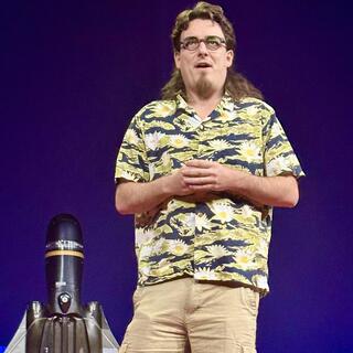 פאלמר לאקי ב-TED, אפריל 2025