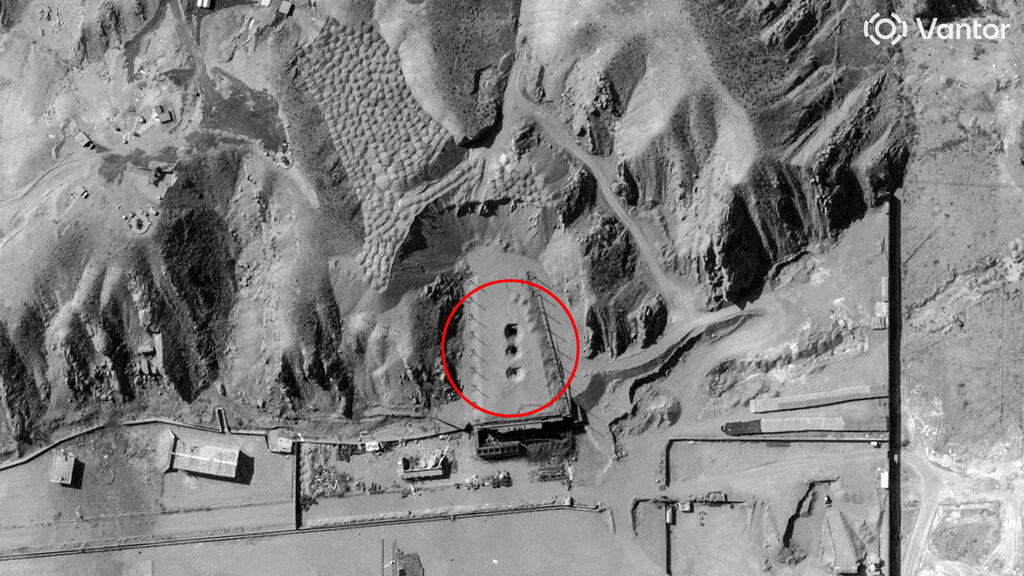 The destruction at Taleghan 2 following the March strikes (Photo: AFP PHOTO / Satellite image ©2026 Vantor) תמונות לווין שמציגות את ההרס במתקן טלקאן באיראן