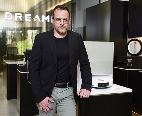 רונן סלם. "הבית שלי מלא בחידושים" | צילום: ריאן פרויס