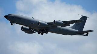 מטוס תדלוק אמריקני מסוג kc-135