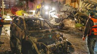 מבנים עלו באש בשוהם ובראשל"צ | תיעוד הפגיעות