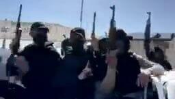 תיעוד מחאן יונס: שיירת מחבלי חמאס עם נשקים שלופים