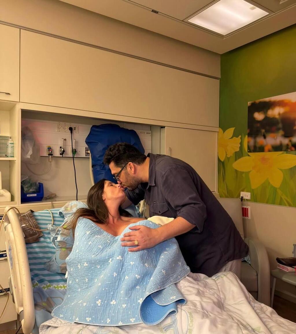 חן אמסלם ומאור זגורי בבית החולים (צילום מתוך אינסטגרם) חן אמסלם ומאור זגורי בבית החולים